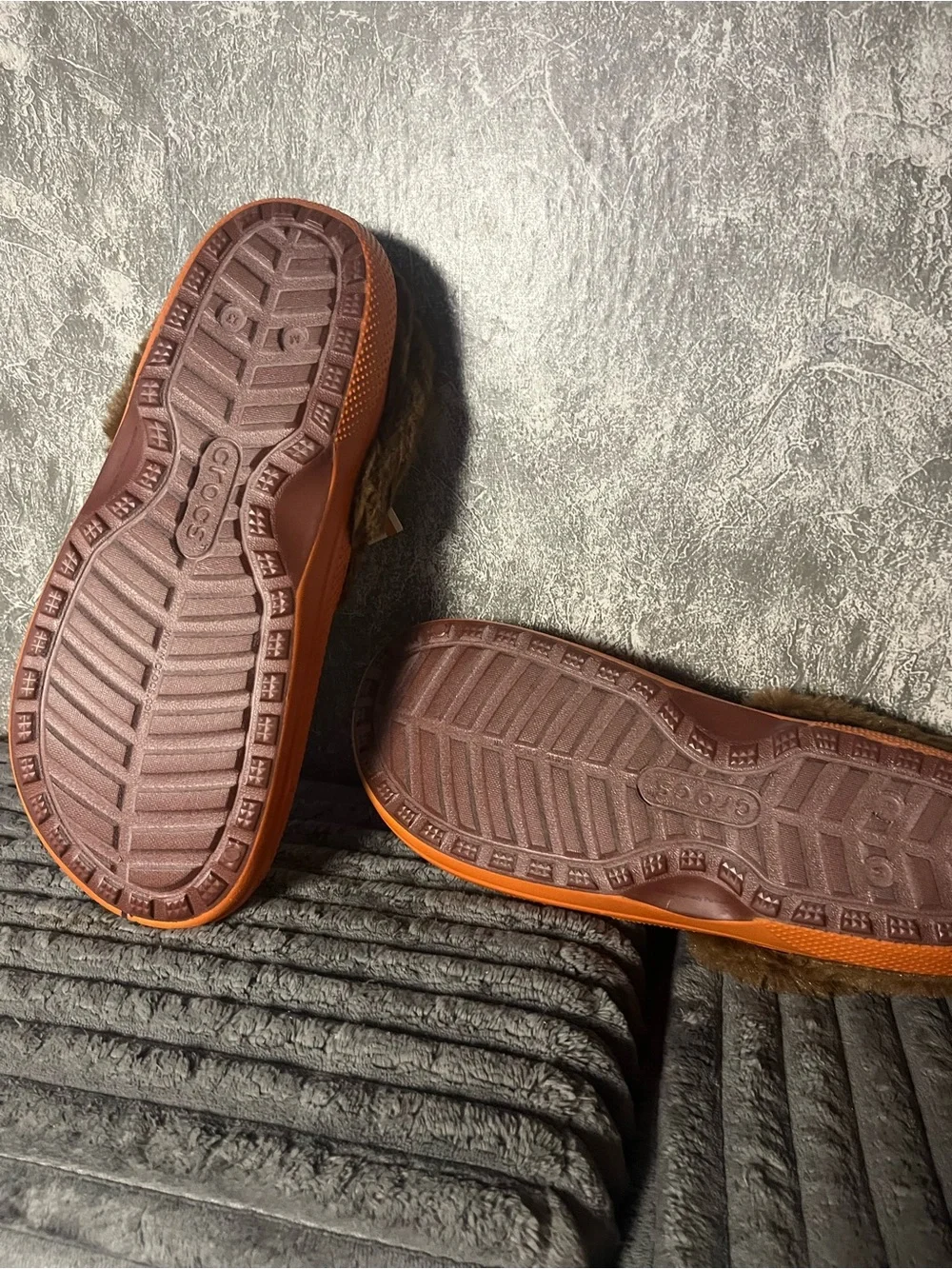 CROCS Orange Faux-Fur Lined Classic Clog with Charms South Park limited edition